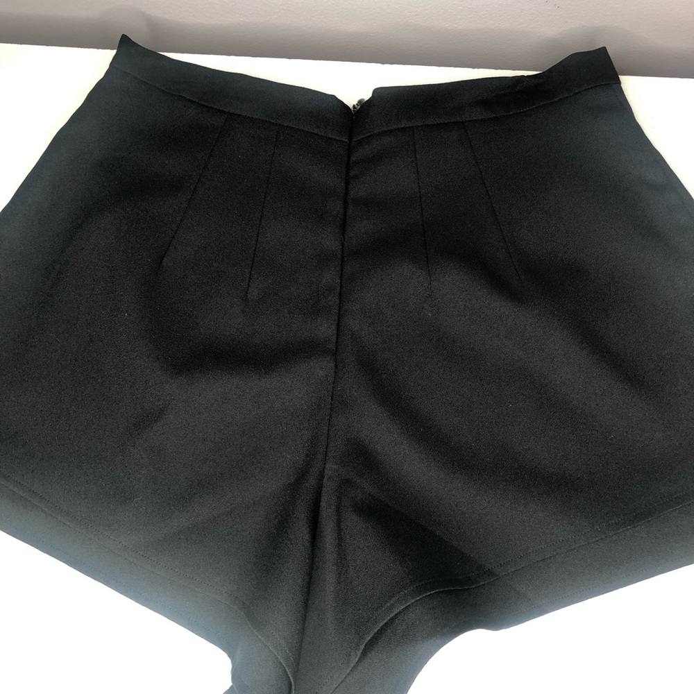 Luxxel Womens Black Dress Shorts Large - Picture 2 of 8